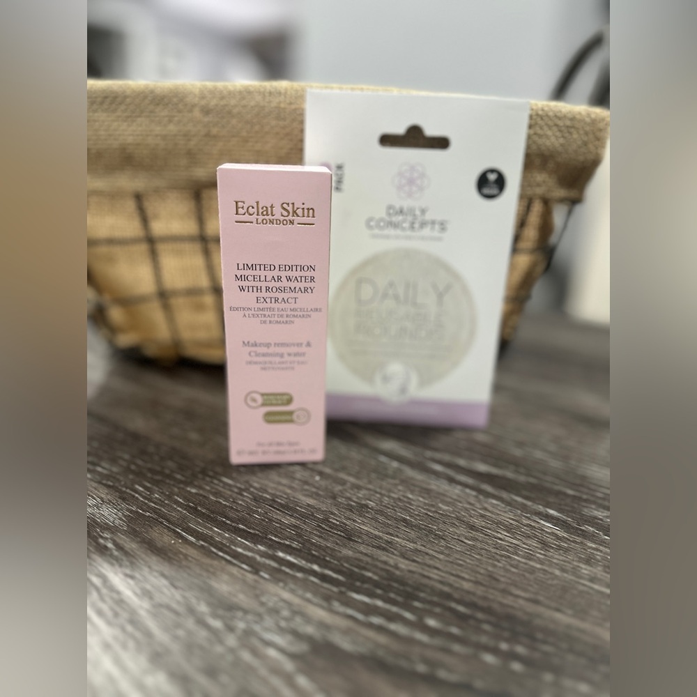 NWT Eclat Skin Limited Edition Makeup Remover and Reusable Rounds Bundle - Picture 2 of 13